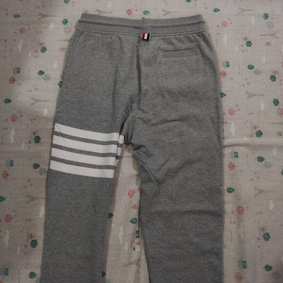 Thom Browne Classic 4-Bar Hector Sweatpants Men - Picture 4 of 9